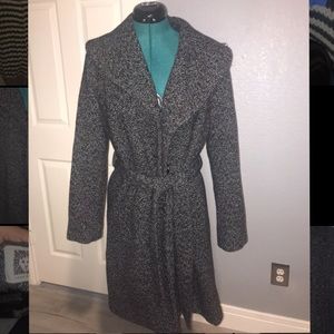 Size M Anne Klein gray coat